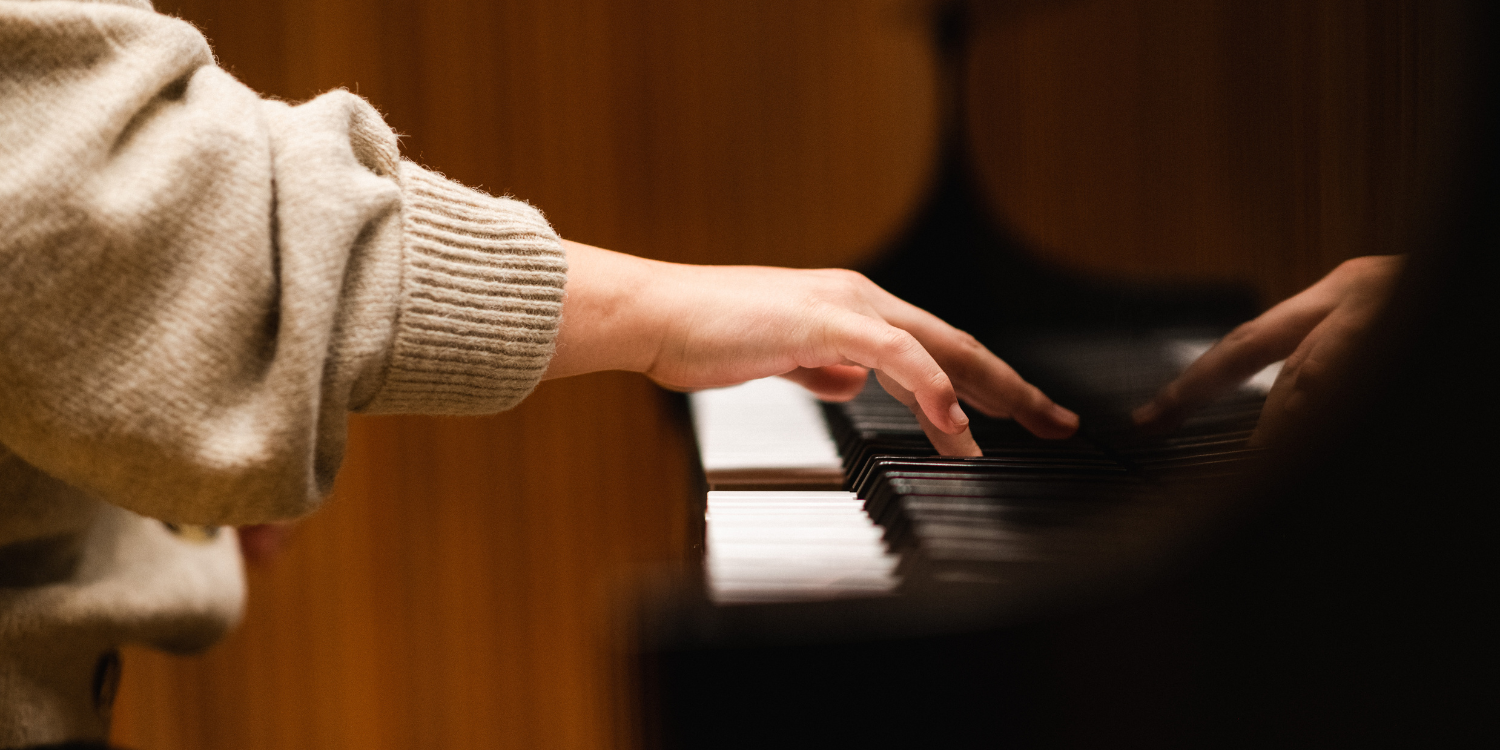 This Week in Piano History: Happy World Pianist Day! | November 8