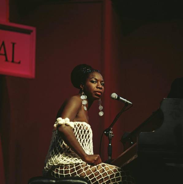 Biography – The Official Home of Nina Simone